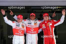 11.10.2008 Gotemba, Japan,  Heikki Kovalainen (FIN), McLaren Mercedes Lewis Hamilton (GBR), McLaren Mercedes, Kimi Raikkonen (FIN), Räikkönen, Scuderia Ferrari - Formula 1 World Championship, Rd 16, Japanese Grand Prix, Saturday Qualifying