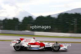11.10.2008 Gotemba, Japan,  Jarno Trulli (ITA), Toyota F1 Team - Formula 1 World Championship, Rd 16, Japanese Grand Prix, Saturday Practice