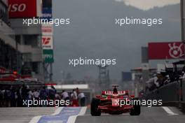 11.10.2008 Gotemba, Japan,  Kimi Raikkonen (FIN), Räikkönen, Scuderia Ferrari, F2008 - Formula 1 World Championship, Rd 16, Japanese Grand Prix, Saturday Practice