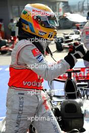 11.10.2008 Gotemba, Japan,  1st, Lewis Hamilton (GBR), McLaren Mercedes - Formula 1 World Championship, Rd 16, Japanese Grand Prix, Saturday Qualifying