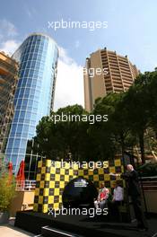 23.05.2008 Monte Carlo, Monaco,  Lewis Hamilton (GBR), McLaren Mercedes and Mika HSkkinen (FIN) unveil in Monte Carlo the latest campaign in the Johnnie Walker Responsible Drinking programme - Formula 1 World Championship, Rd 6, Monaco Grand Prix, Friday