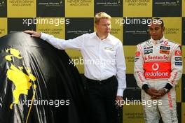 23.05.2008 Monte Carlo, Monaco,  Lewis Hamilton (GBR), McLaren Mercedes and Mika HSkkinen (FIN) unveil in Monte Carlo the latest campaign in the Johnnie Walker Responsible Drinking programme - Formula 1 World Championship, Rd 6, Monaco Grand Prix, Friday