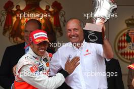 25.05.2008 Monte Carlo, Monaco,  Ron Dennis (GBR), McLaren, Team Principal, Chairman with 1st place Lewis Hamilton (GBR), McLaren Mercedes - Formula 1 World Championship, Rd 6, Monaco Grand Prix, Sunday Podium