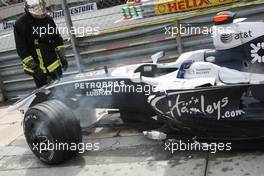 25.05.2008 Monte Carlo, Monaco,  Crash damaged, Nico Rosberg (GER), WilliamsF1 Team, FW30 - Formula 1 World Championship, Rd 6, Monaco Grand Prix, Sunday Race