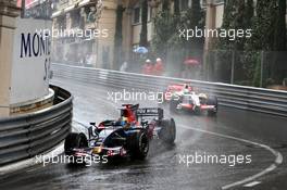 25.05.2008 Monte Carlo, Monaco,  Sebastian Bourdais (FRA), Scuderia Toro Rosso leads Adrian Sutil (GER), Force India F1 Team - Formula 1 World Championship, Rd 6, Monaco Grand Prix, Sunday Race
