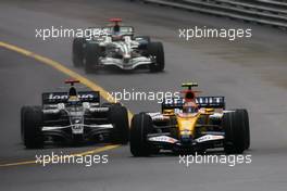 25.05.2008 Monte Carlo, Monaco,  Nelson Piquet Jr (BRA), Renault F1 Team, Nico Rosberg (GER), Williams F1 Team  - Formula 1 World Championship, Rd 6, Monaco Grand Prix, Sunday Race