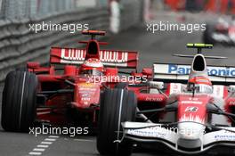25.05.2008 Monte Carlo, Monaco,  Kimi Raikkonen (FIN), Räikkönen, Scuderia Ferrari after a crash with Adrian Sutil (GER), Force India F1 Team - Formula 1 World Championship, Rd 6, Monaco Grand Prix, Sunday Race