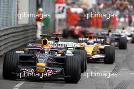 25.05.2008 Monte Carlo, Monaco,  Mark Webber (AUS), Red Bull Racing leads Jenson Button (GBR), Honda Racing F1 Team - Formula 1 World Championship, Rd 6, Monaco Grand Prix, Sunday Race