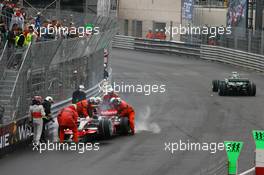 24.05.2008 Monte Carlo, Monaco,  Heikki Kovalainen (FIN), McLaren Mercedes walking back to the pits after crashing out - Formula 1 World Championship, Rd 6, Monaco Grand Prix, Saturday Practice