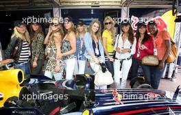 24.05.2008 Monte Carlo, Monaco,  Formula Una's in the Red Bull Racing, garage - Formula 1 World Championship, Rd 6, Monaco Grand Prix, Saturday