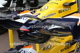 20.05.2008 Monte Carlo, Monaco,  New Renault R27 Front wings - Formula 1 World Championship, Rd 6, Monaco Grand Prix, Tuesday