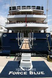 21.05.2008 Monte Carlo, Monaco,  The boat of Flavio Briatore (ITA), Renault F1 Team, Team Chief, Managing Director (Force Blue) - Formula 1 World Championship, Rd 6, Monaco Grand Prix, Wednesday