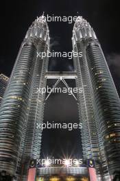 21.03.2008 Kuala Lumpur, Malaysia,  CITY FEATURE, Petronas Twin Towers - Formula 1 World Championship, Rd 2, Malaysian Grand Prix, Friday