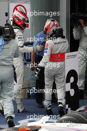 23.03.2008 Kuala Lumpur, Malaysia,  Robert Kubica (POL),  BMW Sauber F1 Team, Heikki Kovalainen (FIN), McLaren Mercedes - Formula 1 World Championship, Rd 2, Malaysian Grand Prix, Sunday Podium