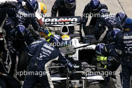 23.03.2008 Kuala Lumpur, Malaysia,  Nico Rosberg (GER), Williams F1 Team during pitstop - Formula 1 World Championship, Rd 2, Malaysian Grand Prix, Sunday Race