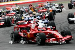 23.03.2008 Kuala Lumpur, Malaysia,  Start, Kimi Raikkonen (FIN), Räikkönen, Scuderia Ferrari, F2008 - Formula 1 World Championship, Rd 2, Malaysian Grand Prix, Sunday Race