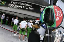 22.03.2008 Kuala Lumpur, Malaysia,  Rubens Barrichello (BRA), Honda Racing F1 Team - Formula 1 World Championship, Rd 2, Malaysian Grand Prix, Saturday Practice