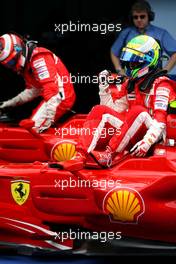 22.03.2008 Kuala Lumpur, Malaysia,  Kimi Raikkonen (FIN), Räikkönen, Scuderia Ferrari Felipe Massa (BRA), Scuderia Ferrari - Formula 1 World Championship, Rd 2, Malaysian Grand Prix, Saturday Qualifying