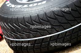 23.03.2008 Kuala Lumpur, Malaysia,  White line on Bridgestone extreme wet tyre to show the difference between Extreme wet and normal wet tyres - Formula 1 World Championship, Rd 2, Malaysian Grand Prix, Sunday