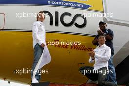 20.03.2008 Kuala Lumpur, Malaysia,  Nico Rosberg (GER), WilliamsF1 Team and Kazuki Nakajima (JPN), Williams F1 Team, unveil the "Frank Williams" Air Asia Airliner - Formula 1 World Championship, Rd 2, Malaysian Grand Prix, Thursday