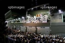 28.09.2008 Singapore City, Singapore,  Nico Rosberg (GER), Williams F1 Team, Fernando Alonso (ESP), Renault F1 Team, Lewis Hamilton (GBR), McLaren Mercedes  - Formula 1 World Championship, Rd 15, Singapore Grand Prix, Sunday Podium