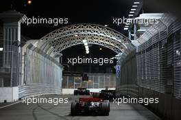 28.09.2008 Singapore City, Singapore,  Lewis Hamilton (GBR), McLaren Mercedes, MP4-23 - Formula 1 World Championship, Rd 15, Singapore Grand Prix, Sunday Race