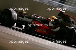 Lewis Hamilton (GBR), McLaren Mercedes  - Formula 1 World Championship, Rd 15, Singapore Grand Prix, Saturday Qualifying