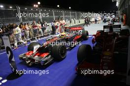 27.09.2008 Singapore City, Singapore,  Lewis Hamilton (GBR), McLaren Mercedes, MP4-23 - Formula 1 World Championship, Rd 15, Singapore Grand Prix, Saturday Qualifying