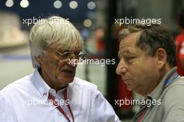 27.09.2008 Singapore City, Singapore,  Bernie Ecclestone (GBR), President and CEO of Formula One Management and Jean Todt (FRA) - Formula 1 World Championship, Rd 15, Singapore Grand Prix, Saturday Qualifying