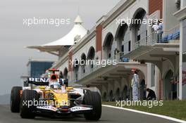 09.05.2008 Istanbul, Turkey,  Fernando Alonso (ESP), Renault F1 Team - Formula 1 World Championship, Rd 5, Turkish Grand Prix, Friday Practice