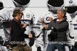 10.05.2008 Istanbul, Turkey,  Photographers, Mark Thompson (GBR) and Daniel Reinhard (SUI) punch up - Formula 1 World Championship, Rd 5, Turkish Grand Prix, Friday