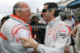 11.05.2008 Istanbul, Turkey,  Ron Dennis (GBR), McLaren, Team Principal, Chairman with Pedro de la Rosa (ESP), Test Driver, McLaren Mercedes - Formula 1 World Championship, Rd 5, Turkish Grand Prix, Sunday Pre-Race Grid