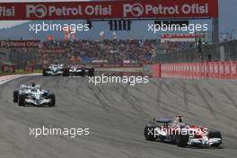 11.05.2008 Istanbul, Turkey,  Jarno Trulli (ITA), Toyota Racing, TF108 - Formula 1 World Championship, Rd 5, Turkish Grand Prix, Sunday Race