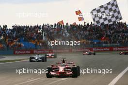 11.05.2008 Istanbul, Turkey,  Winner, 1st, Felipe Massa (BRA), Scuderia Ferrari, F2008 - Formula 1 World Championship, Rd 5, Turkish Grand Prix, Sunday Race