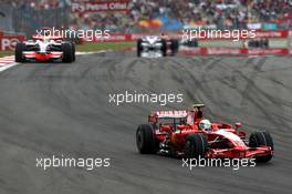 11.05.2008 Istanbul, Turkey,  Felipe Massa (BRA), Scuderia Ferrari leads Lewis Hamilton (GBR), McLaren Mercedes - Formula 1 World Championship, Rd 5, Turkish Grand Prix, Sunday Race