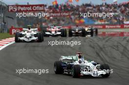 11.05.2008 Istanbul, Turkey,  Jenson Button (GBR), Honda Racing F1 Team leads Rubens Barrichello (BRA), Honda Racing F1 Team - Formula 1 World Championship, Rd 5, Turkish Grand Prix, Sunday Race