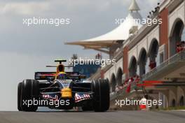 10.05.2008 Istanbul, Turkey,  Mark Webber (AUS), Red Bull Racing, RB4 - Formula 1 World Championship, Rd 5, Turkish Grand Prix, Saturday Qualifying