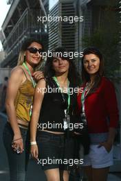 10.05.2008 Istanbul, Turkey,  Girls in the paddock - Formula 1 World Championship, Rd 5, Turkish Grand Prix, Saturday