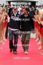 11.05.2008 Istanbul, Turkey,  Robert Kubica (POL), BMW Sauber F1 Team and Mark Webber (AUS), Red Bull Racing  - Formula 1 World Championship, Rd 5, Turkish Grand Prix, Sunday