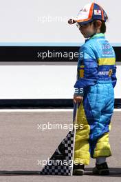 11.05.2008 Istanbul, Turkey,  Young Alonso fan - Formula 1 World Championship, Rd 5, Turkish Grand Prix, Sunday