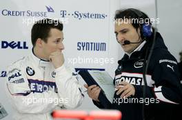 21.02.2008 Valencia, Spain,  Christian Klien (AUT), BMW Sauber F1 Team, Pitlane, Box, Garage - Formula 1 Testing, Valencia