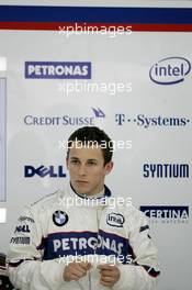 21.02.2008 Valencia, Spain,  Christian Klien (AUT), BMW Sauber F1 Team, Pitlane, Box, Garage - Formula 1 Testing, Valencia