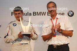 14.09.2008 Monza, Italy,  Formula BMW Europe Prize Giving - Michael Christensen (DEN), Double R Racing, Rookie Champion and Klaus Draeger (GER), BMW AG Member of the Board - Formula BMW Europe 2008, Rd 15 & 16, Monza, Sunday Podium