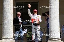 13.07.2008 Goodwood, England,  Lewis Hamilton (GBR), McLaren Mercedes on the Balcony of Goodwood house with Chris Evans (GBR) TV and radio presenter - Goodwood Festival of Speed 2008