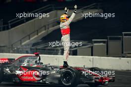 14.12.2008 Wembley, England,  Lewis Hamilton (GBR), McLaren Mercedes, demonstration run - Race of Champions 2008