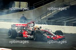 14.12.2008 Wembley, England,  Lewis Hamilton (GBR), McLaren Mercedes, demonstration run - Race of Champions 2008