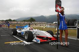 25.01.2009 Taupo, New Zealand,  Neel Jani (SUI), driver of A1 Team Switzerland with a grid girl - A1GP World Cup of Motorsport 2008/09, Round 4, Taupo, Sunday Race 1 - Copyright A1GP - Free for editorial usage