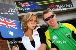 02.05.2009 Fawkham, England,  Grid girl and John Martin (AUS), driver of A1 Team Australia  - A1GP World Cup of Motorsport 2008/09, Round 7, Brands Hatch, Saturday - Copyright A1GP - Free for editorial usage