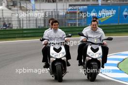 15.05.2009 Hockenheim, Germany,  (left) Bruno Spengler (CAN), Team HWA AMG Mercedes, AMG Mercedes C-Klasse and (right) Gary Paffett (GBR), Team HWA AMG Mercedes, AMG Mercedes C-Klasse during the trackwalk. - DTM 2009 at Hockenheimring, Germany