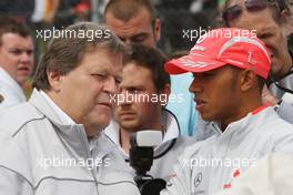 06.09.2009 Fawkham, England,  Norbert Haug (GER), Mercedes, Motorsport chief, Lewis Hamilton (GBR), McLaren Mercedes, on the grid - DTM 2009 at Brands Hatch, England